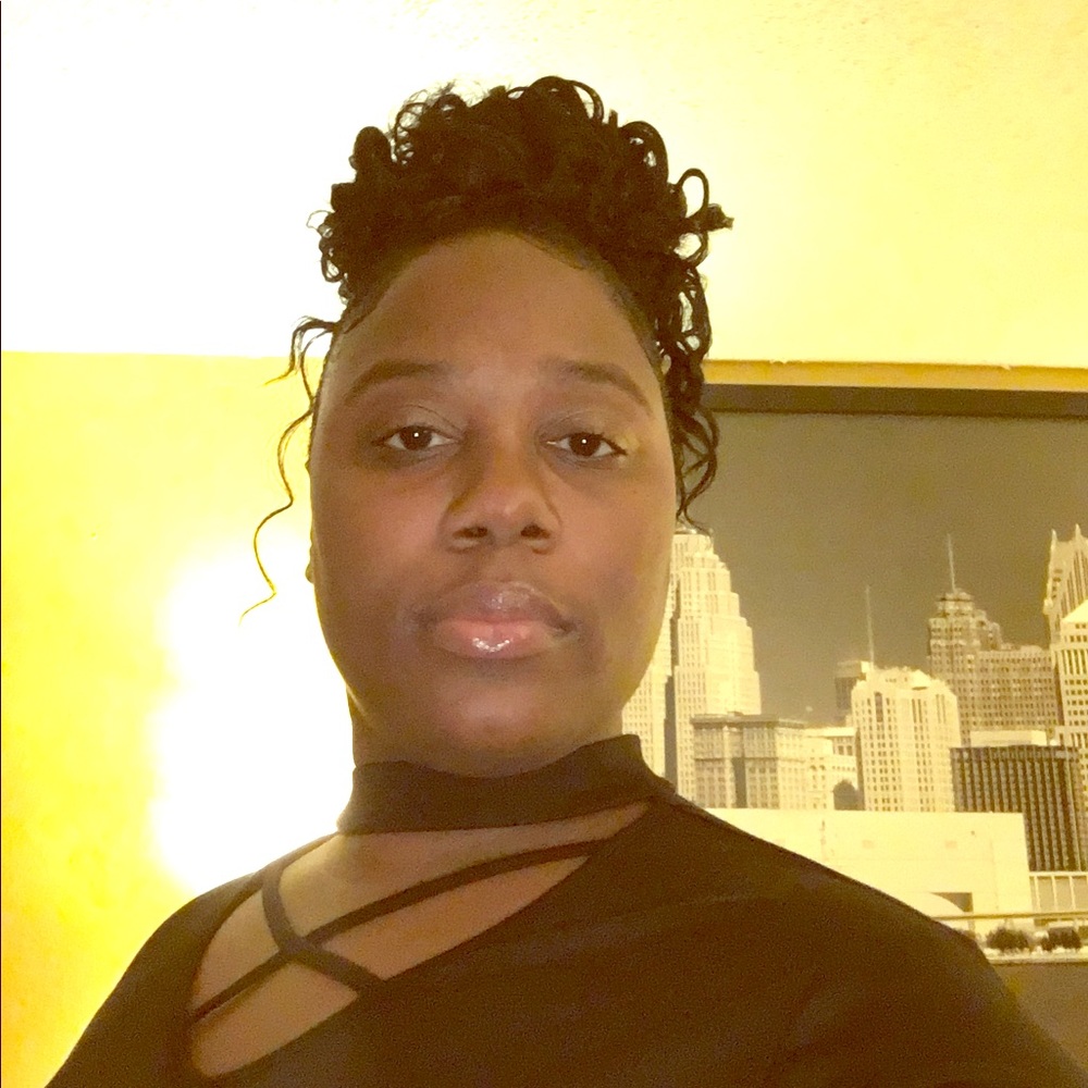 Meet your Posher, Karla